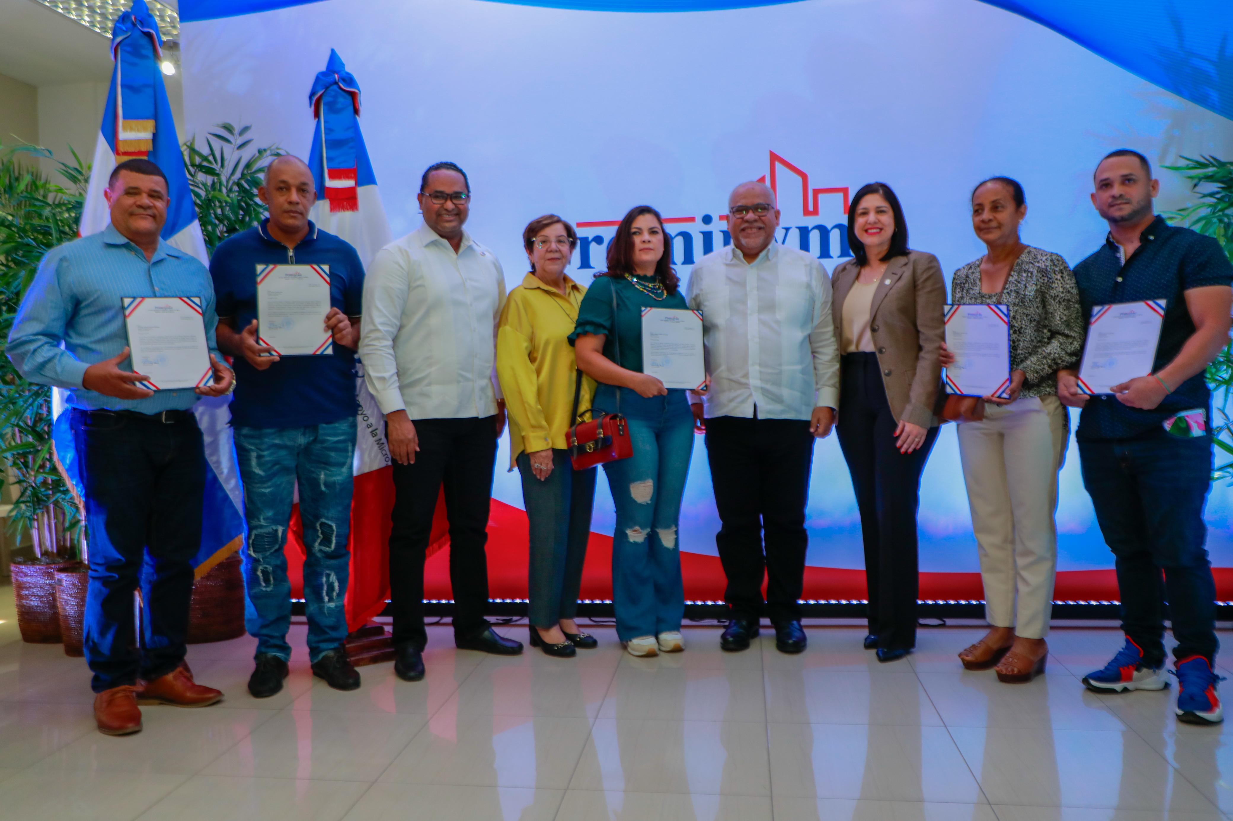 Promipyme impulsa la economía de Salcedo con RD$70 millones en créditos para emprendedores